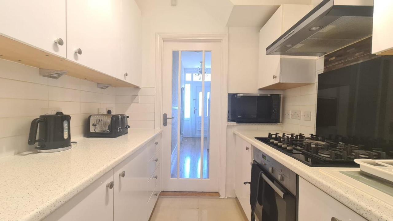 Hospedagem domiciliar Private In East Ham Londres